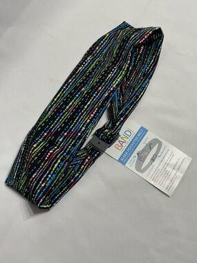 BANDI Sleek Pocketed Belt designed to hold essentials like phones and keys